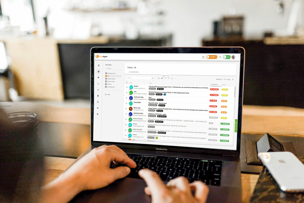 Posta in arrivo universale di LiveAgent sullo schermo del computer