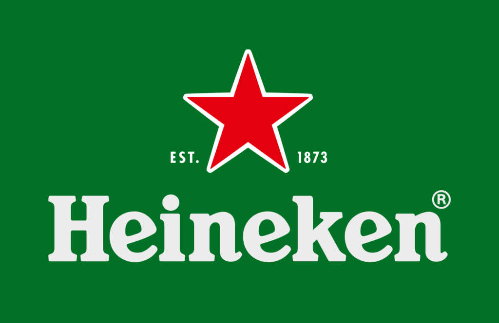 Logo Heineken con stella rossa, testo bianco "Heineken" e "EST. 1873" su sfondo verde